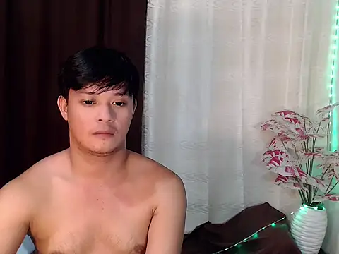 kingdomcum96 live sex cam