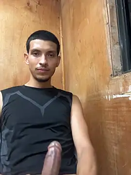 Guillermo618 live cam