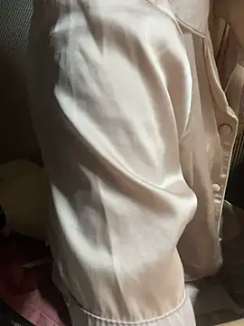 Mina048 webcam