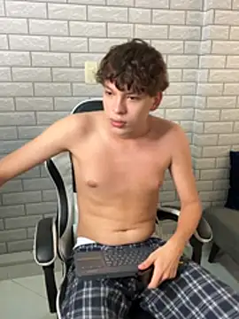 Nicola_hard webcam