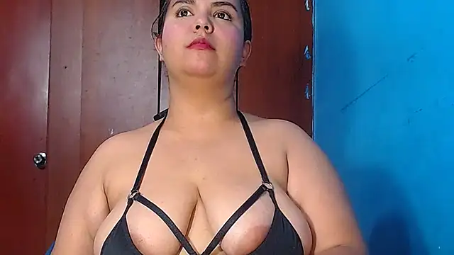 SamiBoobsxx webcam
