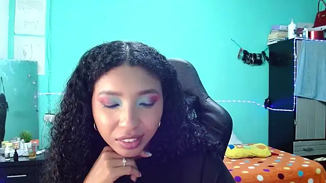 sensitive_brunette webcam