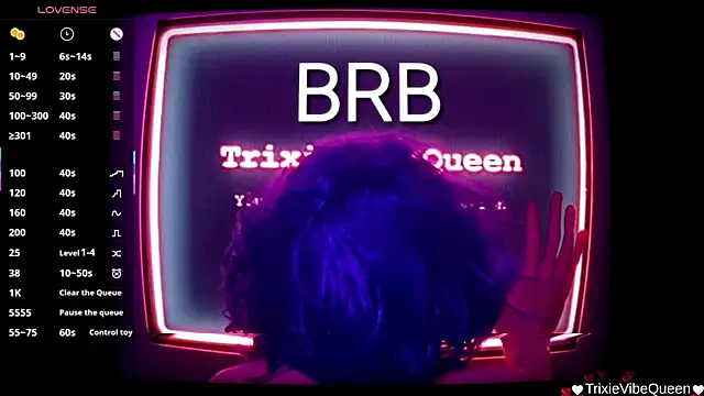 TrixieVibeQueen webcam