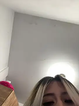 Ashleyroys_111 webcam
