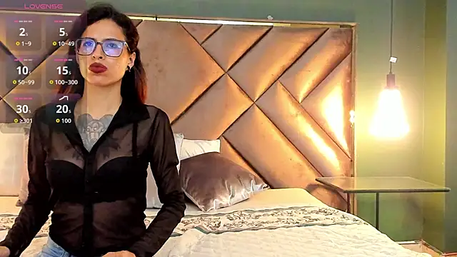Emily_Lopera webcam
