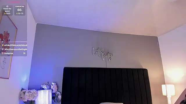 isaxcurves webcam