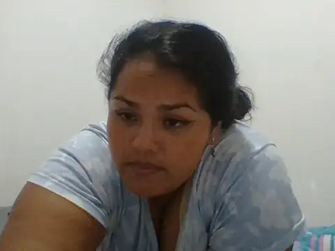 MiaBloom0 webcam