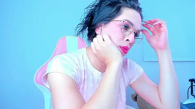 Ariana_f webcam