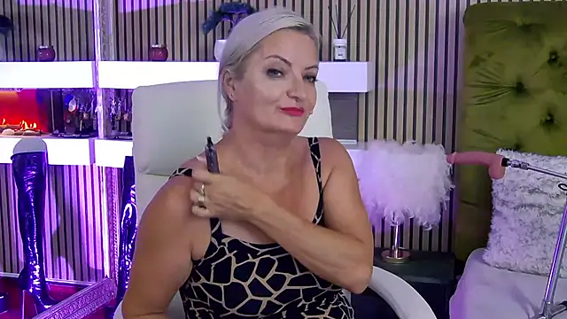 LadyTouch webcam