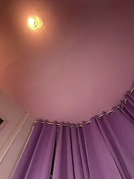 KawaiiKiki_247 webcam