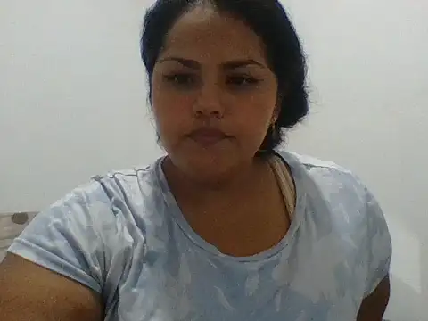 MiaBloom0 webcam