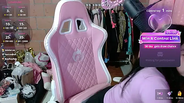 Maggie_Fox3 live cam on StripChat