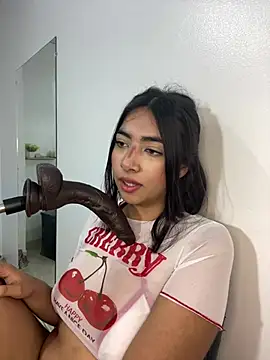 cherry_skinnyy_ webcam