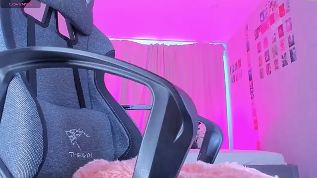 Eva_Harper webcam