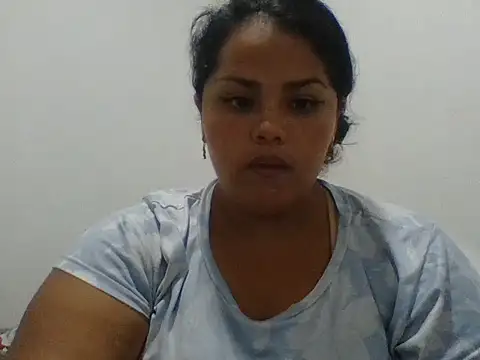 MiaBloom0 webcam