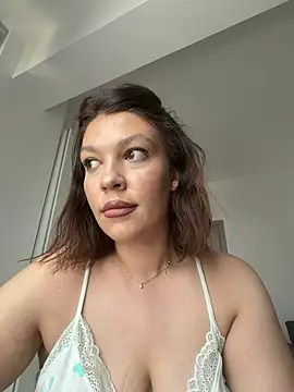 ClaraPasssion live cam on StripChat