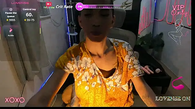Alexa_therealhorsecock webcam