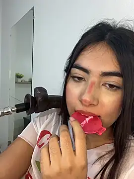 cherry_skinnyy_ webcam