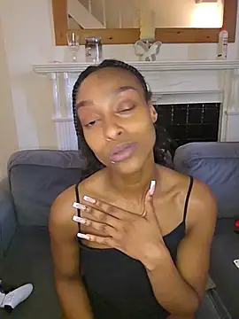 Hazel_Dollxx webcam