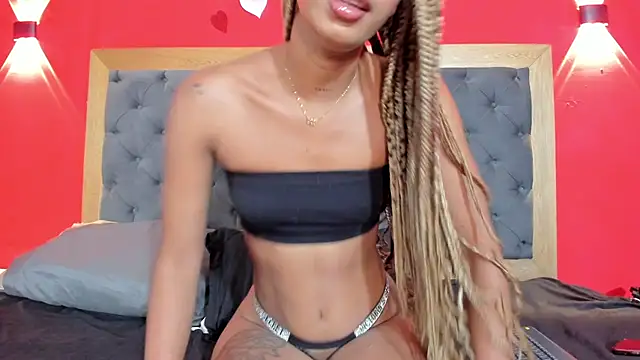 YayaHilton webcam