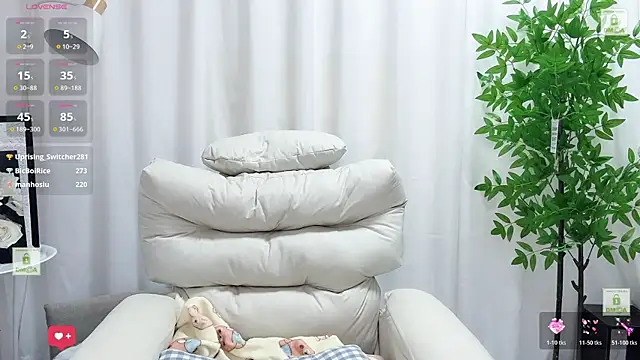 yoyo_520 (F young) - 小海豚震動BB 两分钟