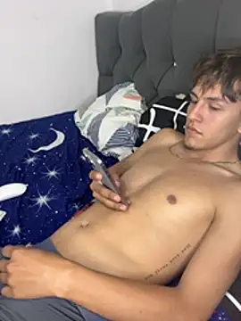 mateo_savage (Ask my age) - CUMMMM IN MY FRIEND'S MOUTH