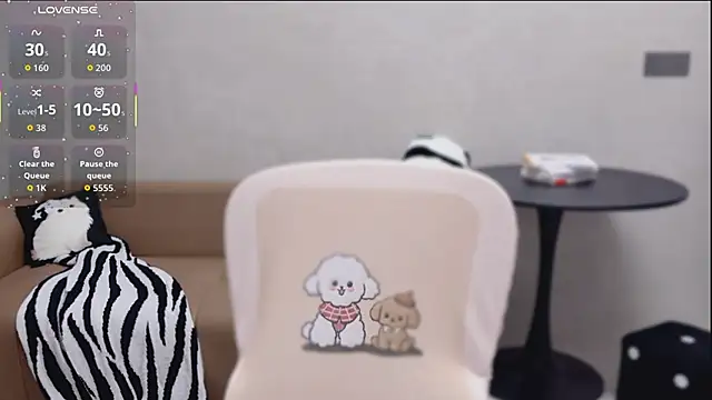 Lynne-1 webcam