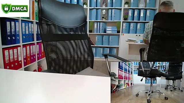 secret-office live cam on StripChat