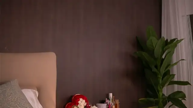 ChloeDevine webcam