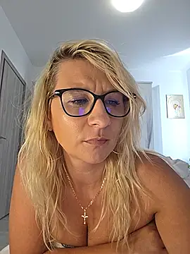 KaylinJan webcam