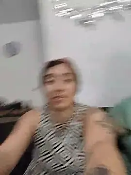 Robin_H00t_2 webcam