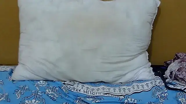 Creamygal2 webcam