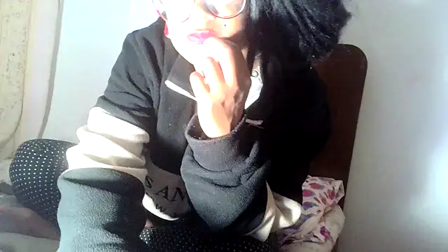 xblackstarX1 webcam