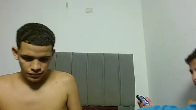 Jose_And_Daniel webcam