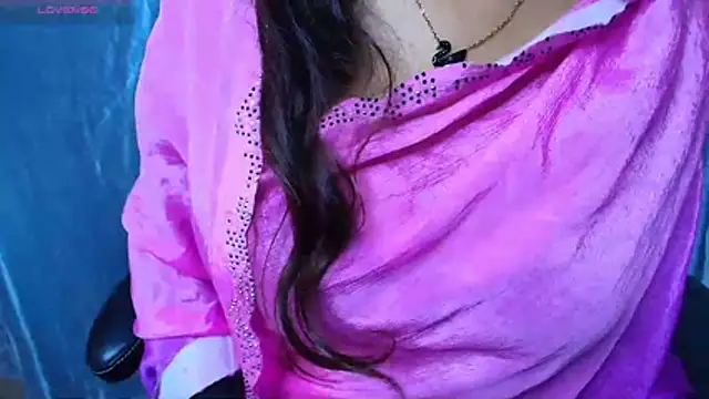 Rosy_Just18 webcam