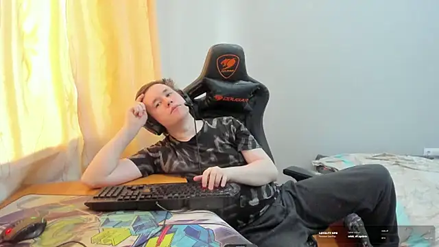 iliaskrislove webcam