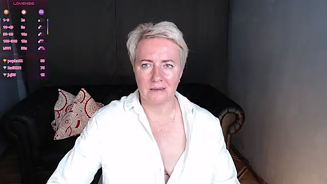 Nika_Smit webcam