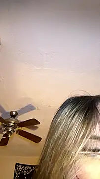 honeyandflowers21 (F teen) - Dildo + Squirt ! 💦