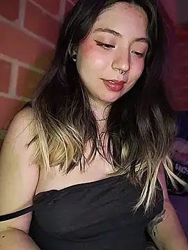 Petite_CherryX webcam
