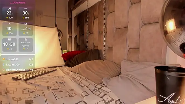 LucasThomson_ webcam
