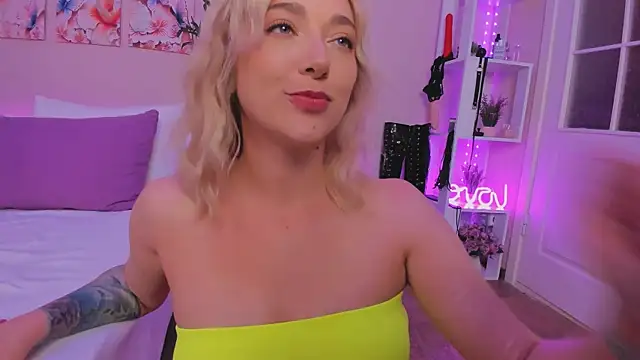 MissLisaX live sex cam