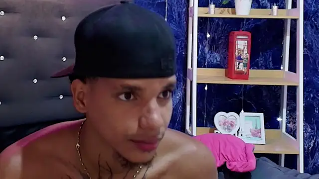 kai_storm77 webcam