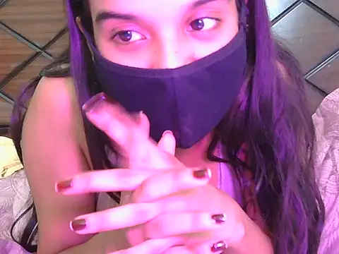 Live webcam thumbnail of Sugar_mommy98 featuring #young