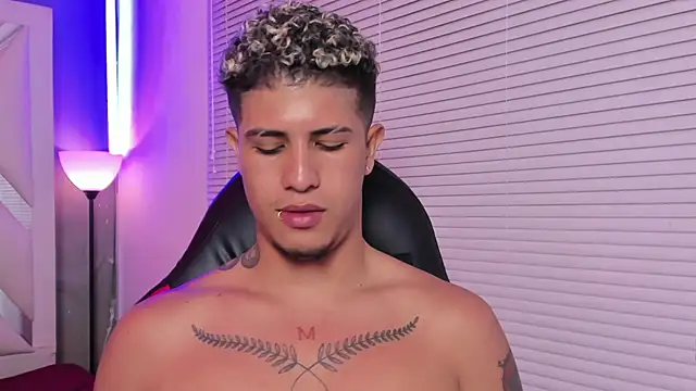 dominic_connor webcam
