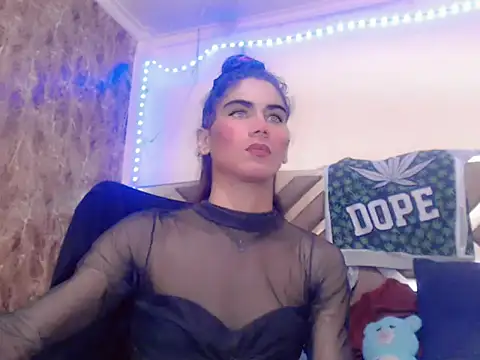 ts_latinaxxxts webcam