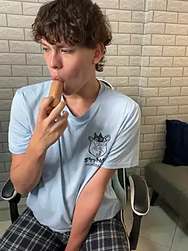 Nicola_hard webcam