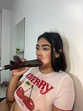 cherry_skinnyy_ webcam