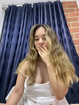 sarah_milerr - Sarah_milerr's free webcam - UK Sex Cams