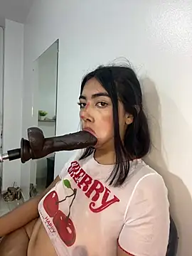 cherry_skinnyy_ webcam