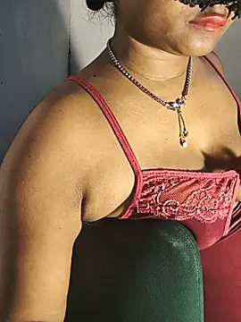 DIRTYSECRET_QUEEN_07 webcam